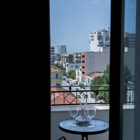 Central * Durrës