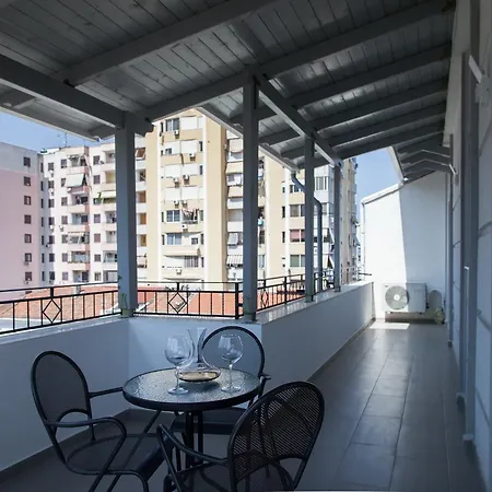 Central Hotel apartamentowy Durrës